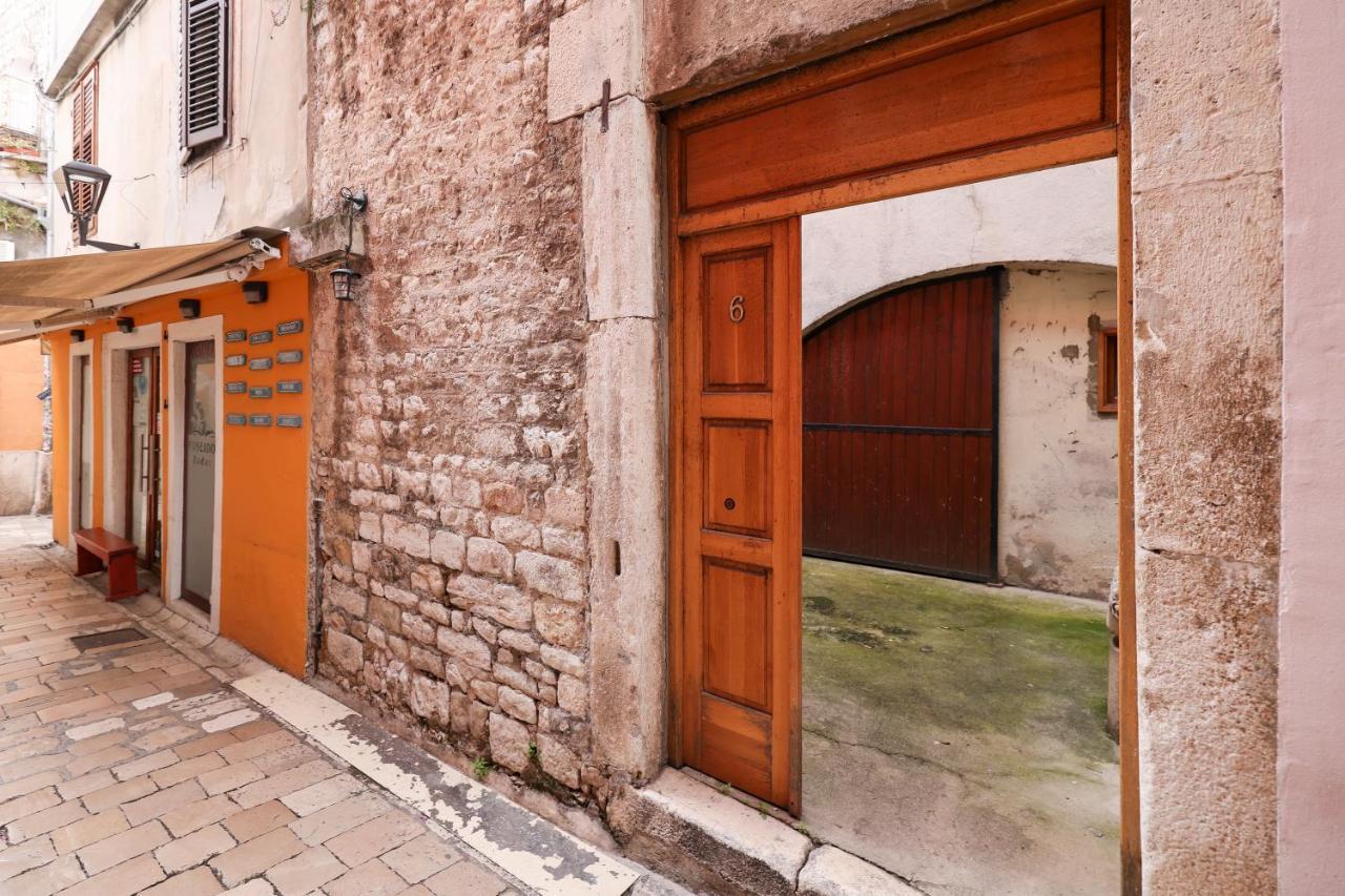 زادار Old Town Donatello Apartment المظهر الخارجي الصورة